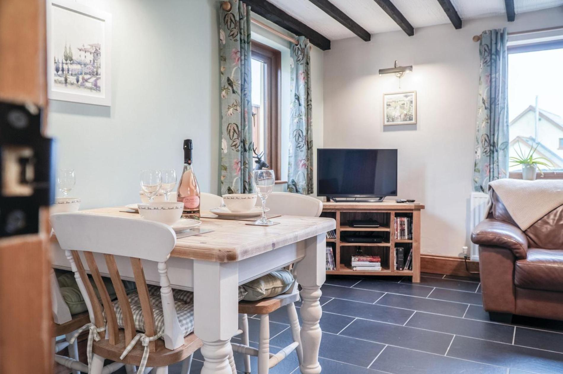The Brambles - 2 Bedroom Cottage - Llanteg מראה חיצוני תמונה
